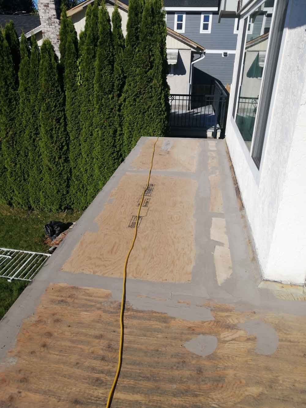 Coquitlam-Porter-St-Vinyl-Decking